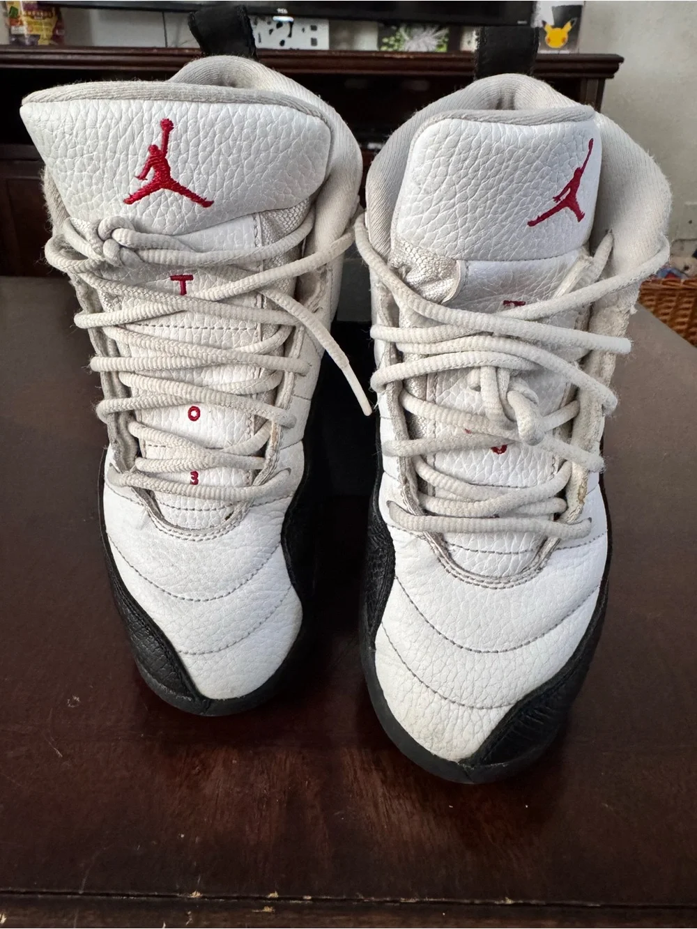 Jordan Men’s Basketball Sneakers in White and Black with Gold Jumpman